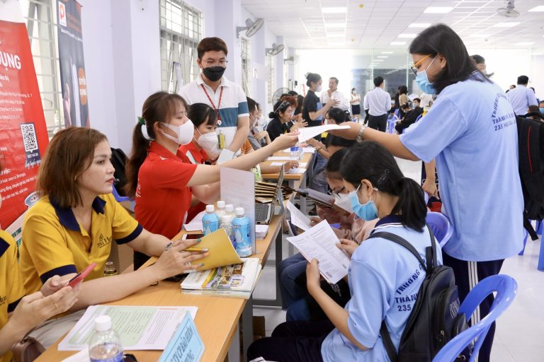 22 Kỹ Năng Mềm và Các Kiến Thức Cơ Bản Về Phong Thủy Cần Thiết Cho Công Việc và Cuộc Sống (47 Phần)